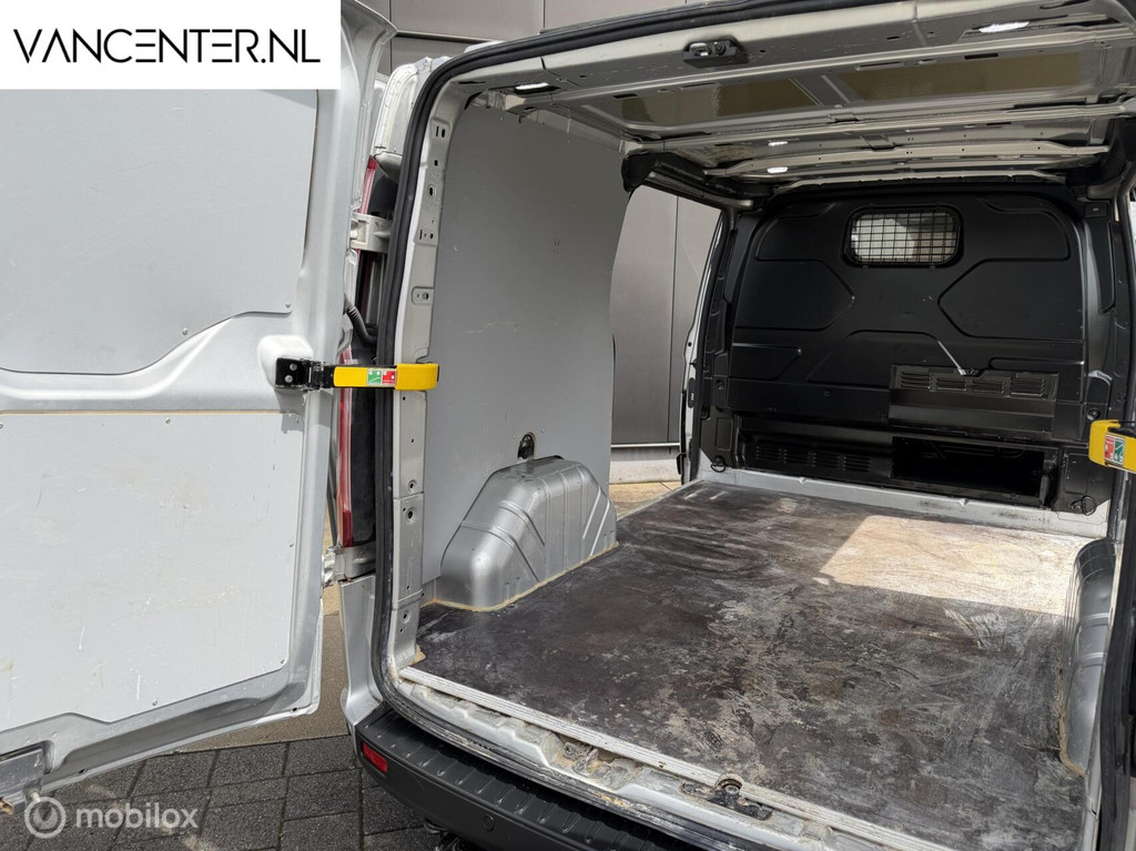 Ford Transit Custom L1 2.0 TDCI 131PK Automaat Trekhaak 18