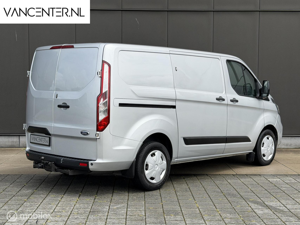 Ford Transit Custom L1 2.0 TDCI 131PK Automaat Trekhaak 2