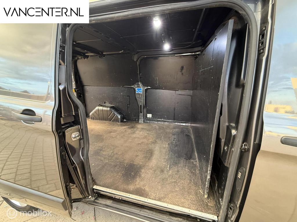 Ford Transit Custom L2H1 2.0 TDCI 130PK Apple Carplay Airco 19