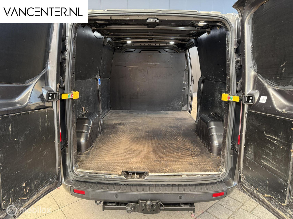 Ford Transit Custom L2H1 2.0 TDCI 130PK Apple Carplay Airco 21