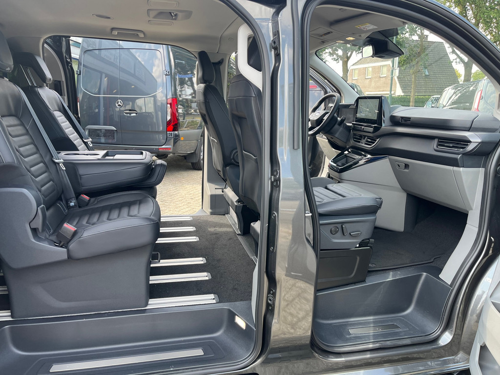 Ford Transit Custom TOURNEO 170 PK TITATIUM X SPORT L2 12