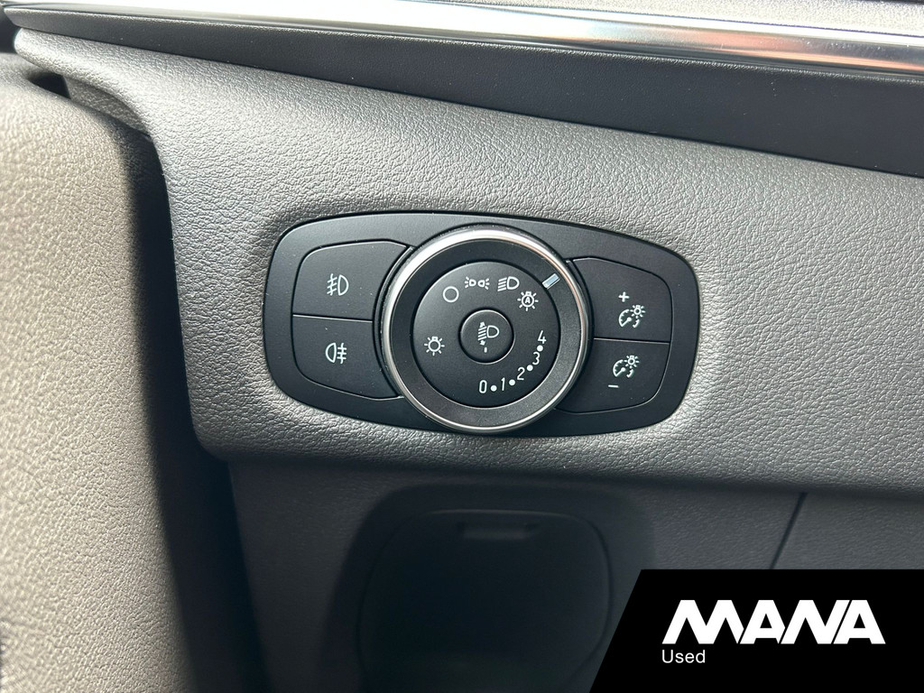 Ford Transit Custom Tourneo 320 2.0TDCI L2H1 185PK DC automaat Leer Trekhaak 2x Schuifdeur 21