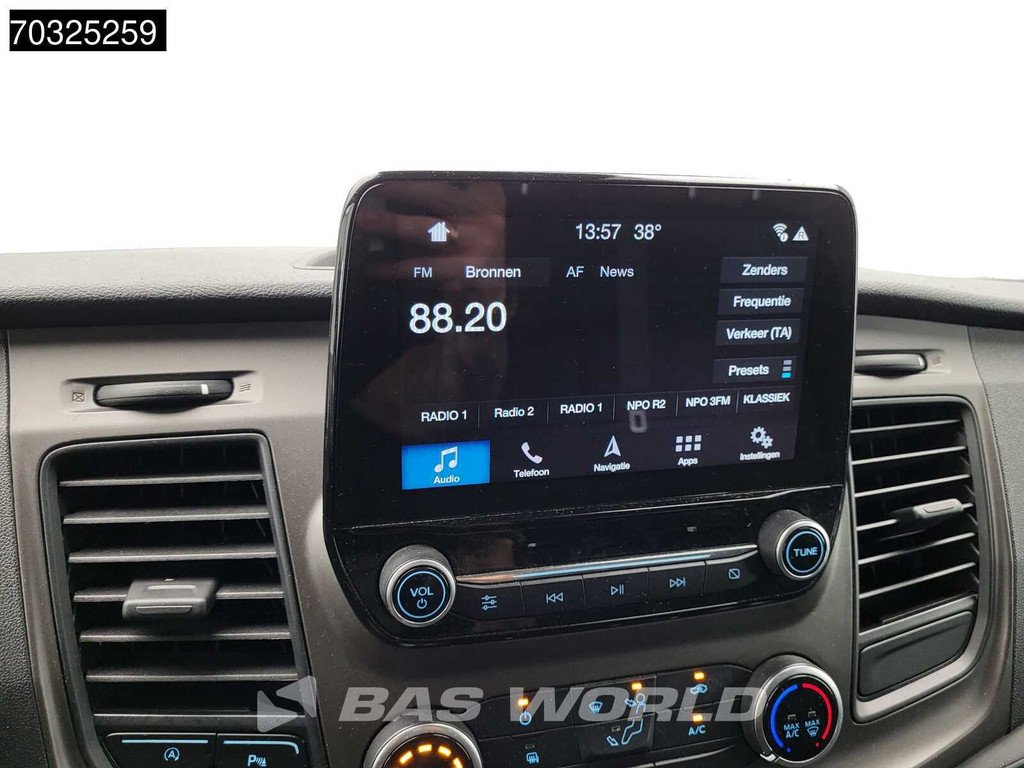 Ford Transit Custom 105pk L1H1 Trekhaak LED Xenon Navi Airco Cruise Parkeersensoren SYNC Display Euor6 L1 Kompakt Airco Trekhaak Cruise control 13