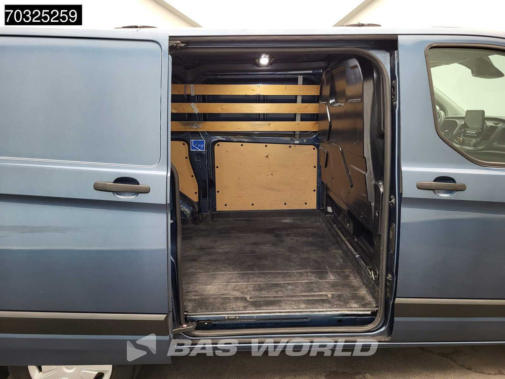 Ford Transit Custom 105pk L1H1 Trekhaak LED Xenon Navi Airco Cruise Parkeersensoren SYNC Display Euor6 L1 Kompakt Airco Trekhaak Cruise control 8