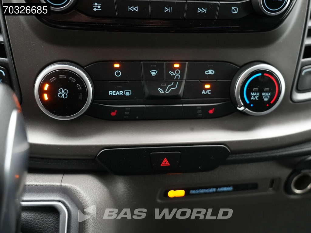 Ford Transit Custom 130PK Ex.BPM/BTW! Automaat Personenbus 9-Persoons L2H1 Trekhaak Navi LED Xenon Airco Cruise Parkeersensoren TV Taxi Passenger Transport Airco Trekhaak Cruise control 20
