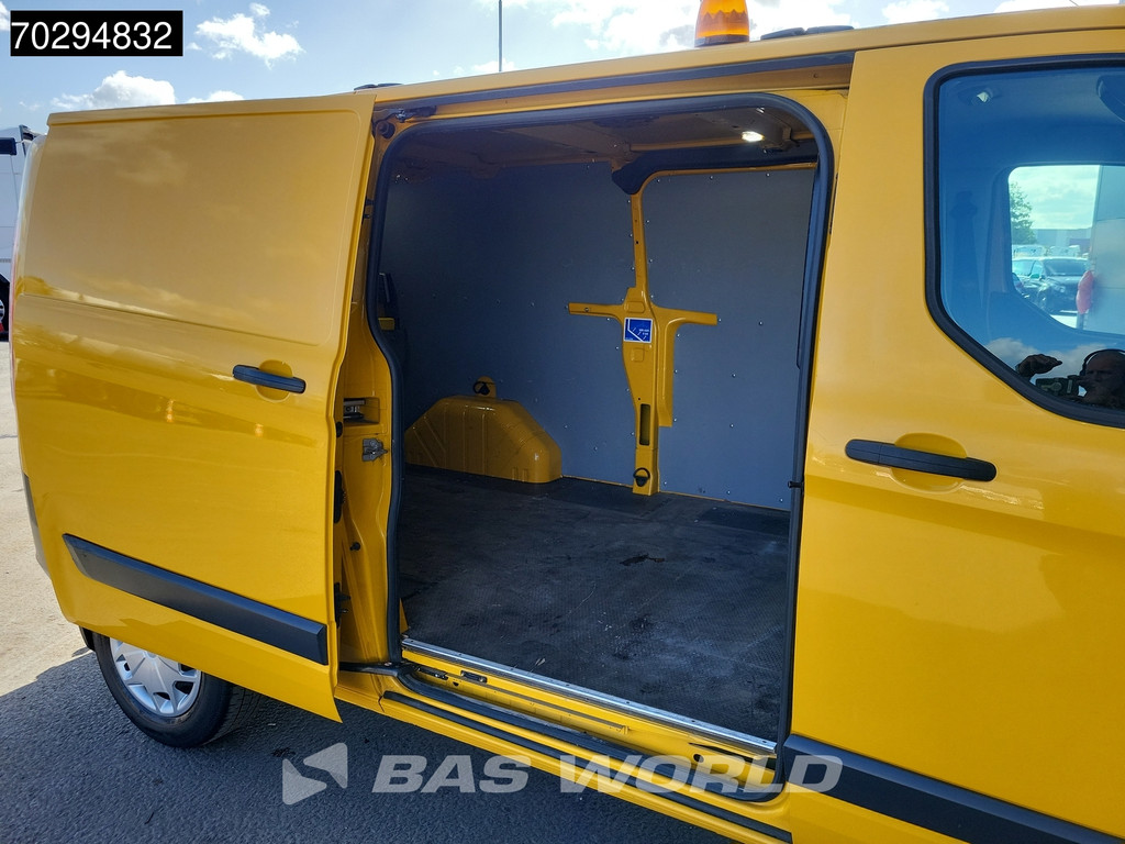 Ford Transit Custom 130PK Trekhaak L2H1 Airco Cruise Parkeersensoren Euro6 L2 7m3 Airco Trekhaak Cruise control 8