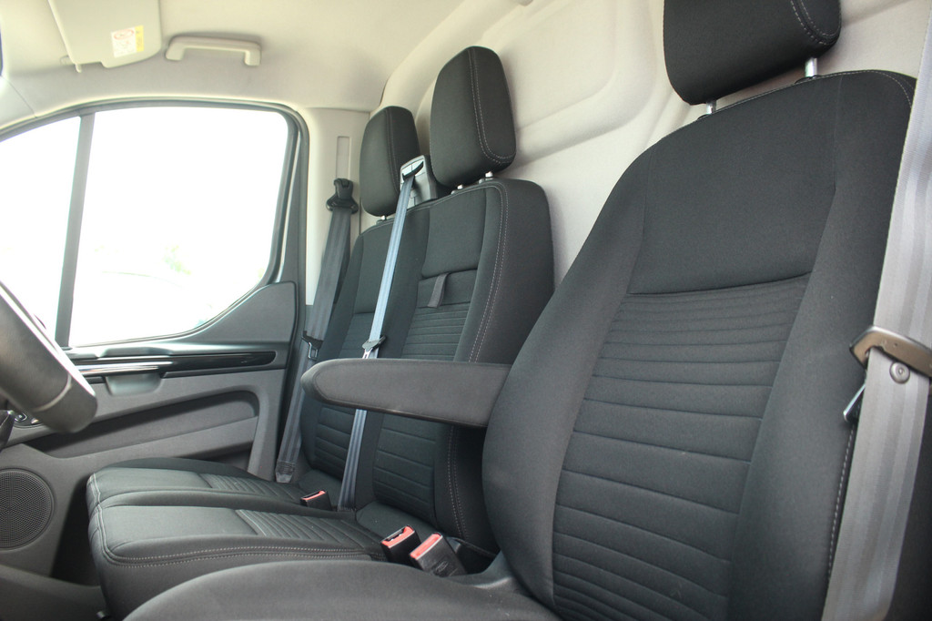 Ford Transit Custom 280 2.0TDCI L1H1 Limited | Cruise | Carplay/Android | Navi | Airco | Lease 278,- p/m 13