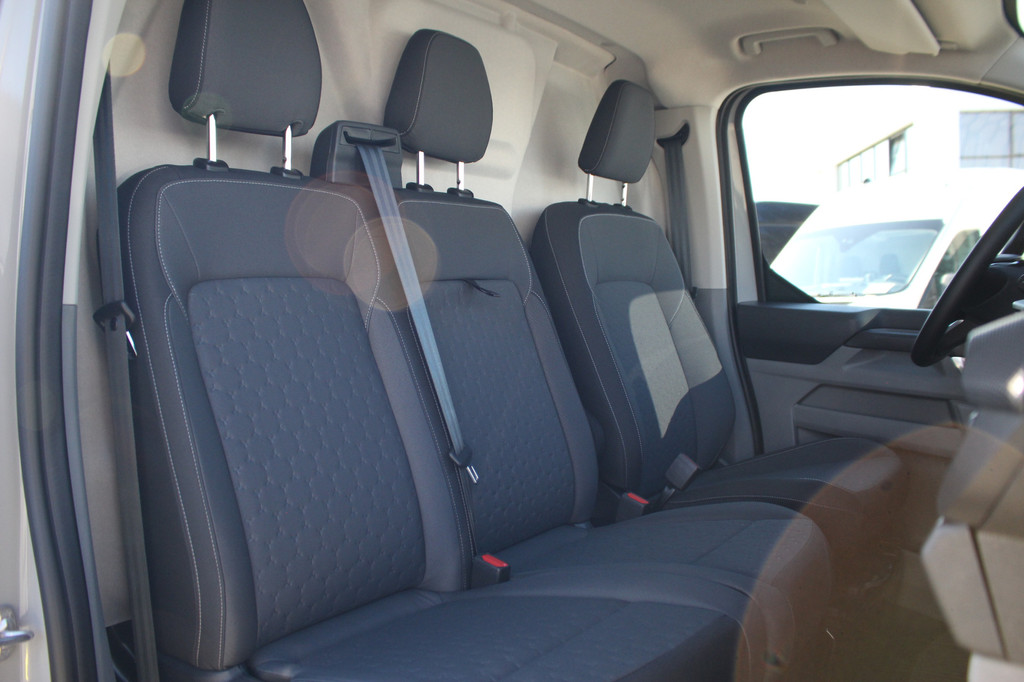 Ford Transit Custom 280 2.0TDCI 136pk L1H1 Limited | Automaat | Adapt. cruise | LED | Sync 4 13 | Keyless | Camera | Driver assist pack | Lease 717,- p/m 17