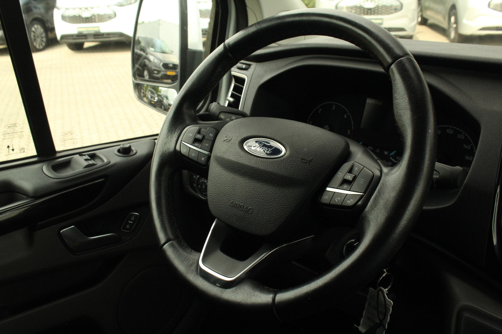 Ford Transit Custom 280 2.0TDCI 170pk L1H1 Limited | Automaat | Camera | Trekhaak | Cruise | Carplay/Android | Lease 360,- p/m 19