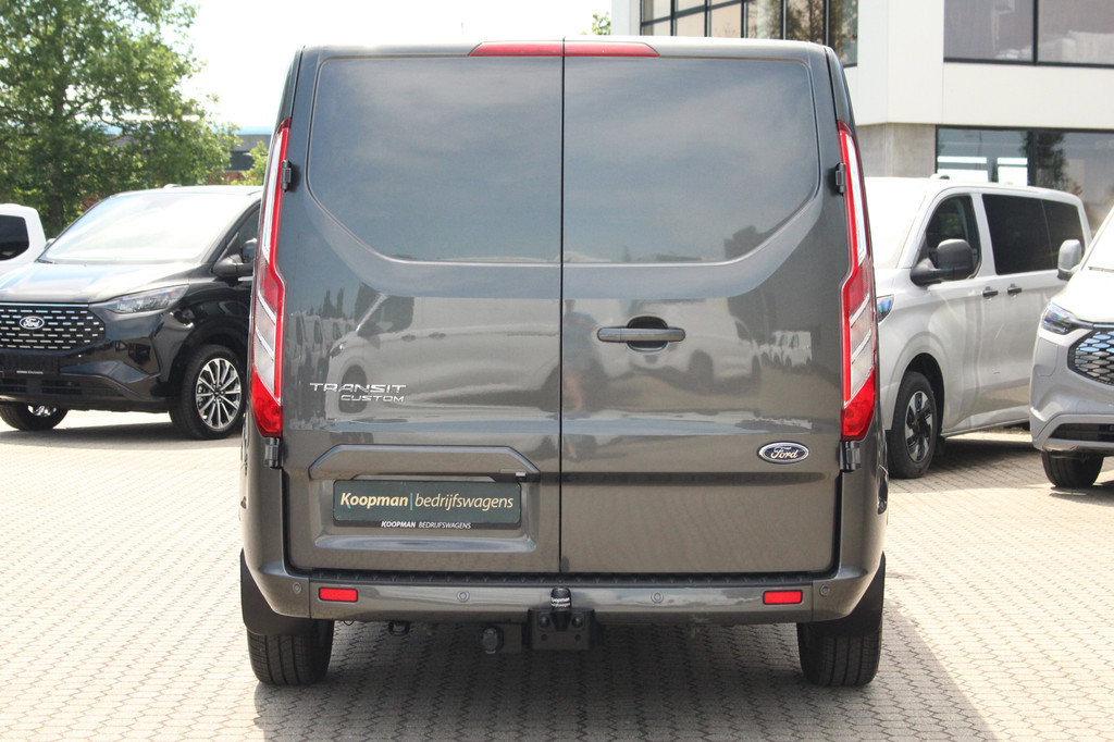 Ford Transit Custom 300 2.0TDCI 130pk L2H1 Limited | Camera | Cruise | Trekhaak | Carplay/Android | Lease 396,- p/m 7