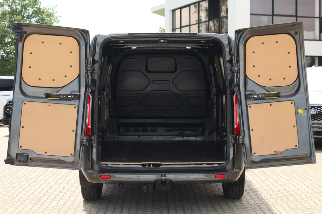 Ford Transit Custom 300 2.0TDCI 130pk L2H1 Limited | Camera | Cruise | Trekhaak | Carplay/Android | Lease 396,- p/m 8