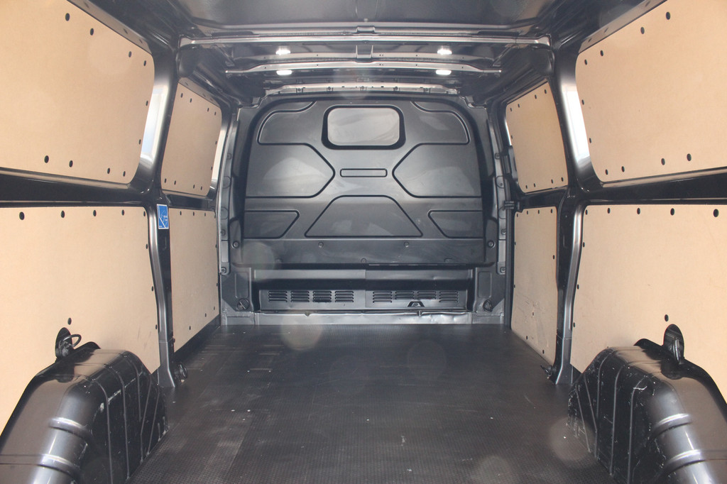 Ford Transit Custom 300 2.0TDCI 130pk L2H1 Limited | Camera | Cruise | Trekhaak | Carplay/Android | Lease 396,- p/m 9