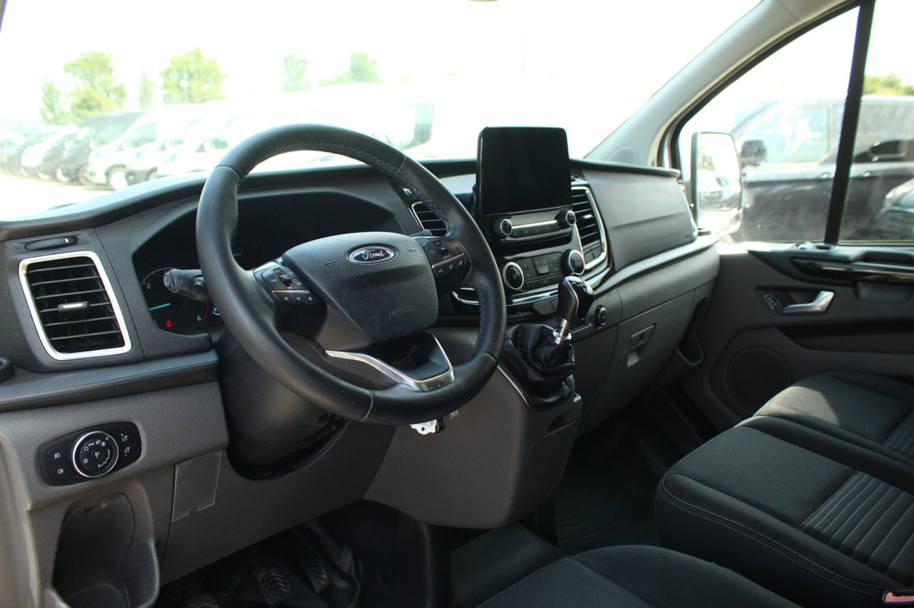 Ford Transit Custom 300 2.0TDCI 130pk L2H1 Limited | Camera | Trekhaak | Carplay/Android | Cruise | Lease 324,- p/m 14