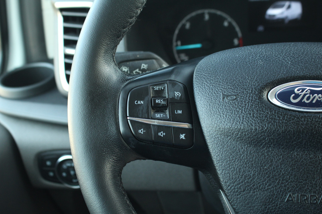 Ford Transit Custom 300 2.0TDCI 130pk L2H1 Limited | Camera | Trekhaak | Carplay/Android | Cruise | Lease 324,- p/m 20