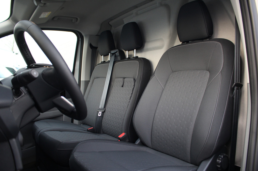 Ford Transit Custom 300 2.0TDCI 170pk L1H1 Limited | Automaat | Adapt. cruise | LED | Sync 4 13 | Keyless | Camera | Driver assist pack | Lease 753,- p/m 15