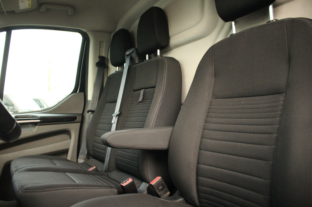 Ford Transit Custom 300 2.0TDCI 170pk L2H1 Limited | Automaat | L+R Zijdeur | Camera | Trekhaak | Carplay/Android | Cruise | Lease 414,- p/m 18