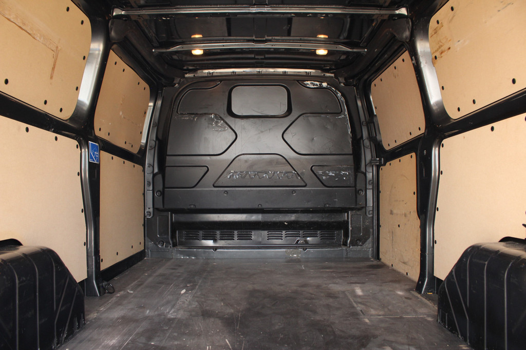 Ford Transit Custom 300 2.0TDCI 170pk L2H1 Limited | Camera | Cruise | Trekhaak | Carplay/Android | Lease 360,- p/m 9