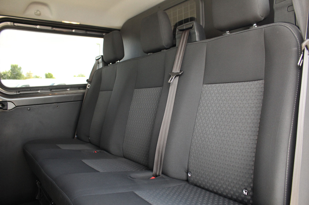 Ford Transit Custom 320 2.0TDCI 130pk L2H1 Trend DC | 6-Zits | L+R Zijdeur | Carplay/Android | PDC | Lease 342,- p/m 15