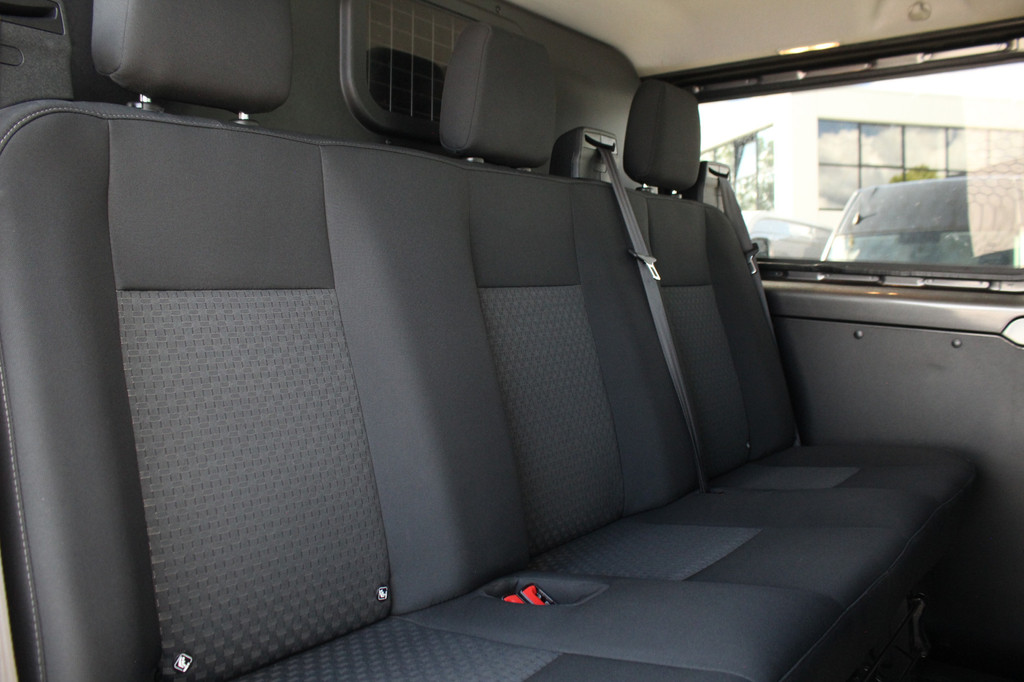 Ford Transit Custom 320 2.0TDCI 130pk L2H1 Trend DC | 6-Zits | L+R Zijdeur | Carplay/Android | PDC | Lease 342,- p/m 16