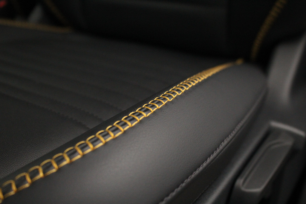 Ford Transit Custom 320 2.0TDCI 136pk L2H1 Trail 4x4 AWD | Leder | Trekhaak Inklapbaar | Stoel+Stuurverw. | Carplay/Android | Keyless | Lease 806,- p/m 18