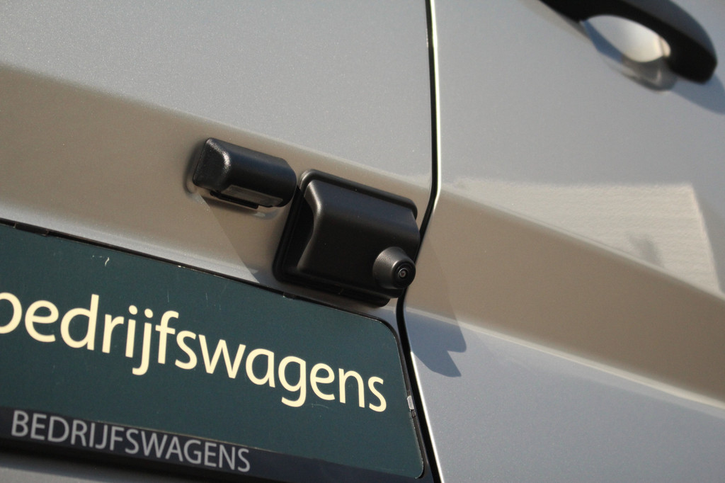 Ford Transit Custom 320 2.0TDCI 136pk L2H1 Trend | Automaat | Camera | Carplay/Android | Cruise | Lease 645,- p/m 10