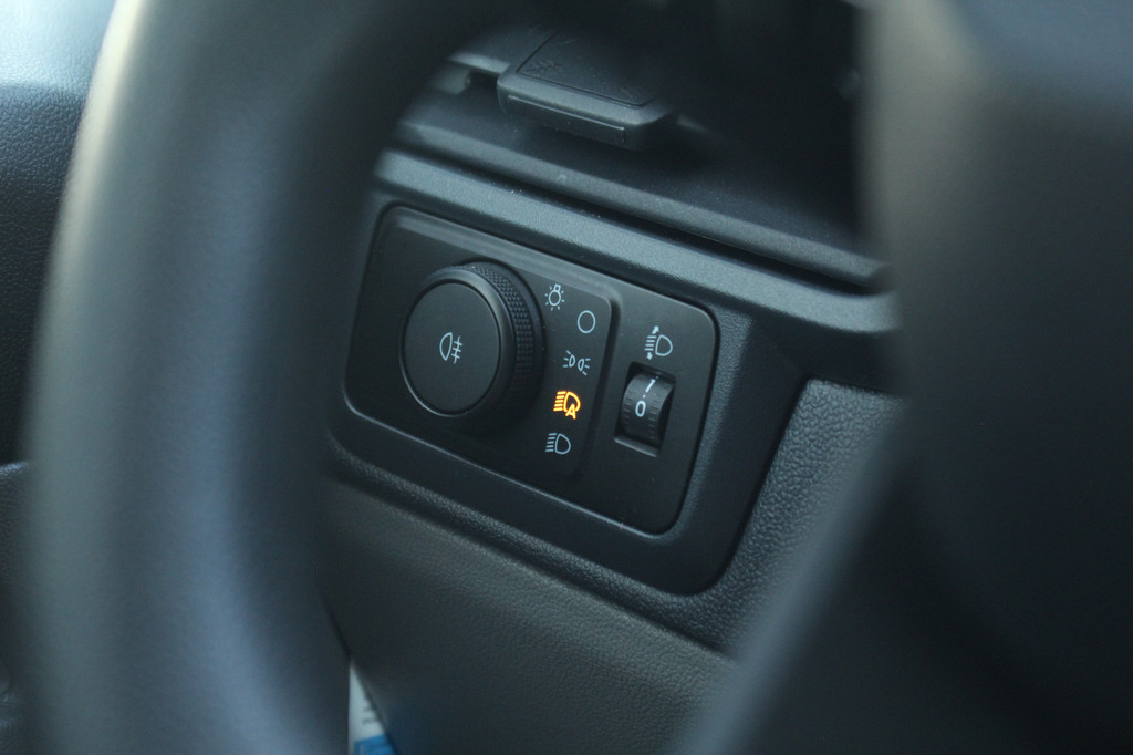 Ford Transit Custom 320 2.0TDCI 136pk L2H1 Trend | Automaat | Camera | Carplay/Android | Cruise | Lease 645,- p/m 19