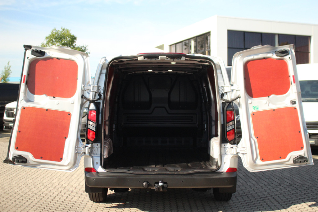 Ford Transit Custom 320 2.0TDCI 136pk L2H1 Trend | Automaat | Camera | Carplay/Android | Cruise | Lease 645,- p/m 8