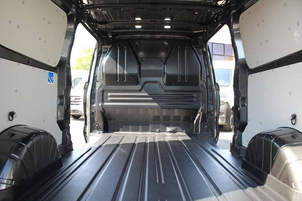 Ford Transit Custom 320 2.0TDCI 150pk L2H1 Limited | L+R Zijdeur | LED | Sync 4 13 | Keyless | Camera | LMV | Lease 609,- p/m 10