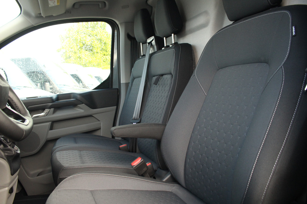 Ford Transit Custom 320 2.0TDCI 150pk L2H1 Limited | L+R Zijdeur | LED | Sync 4 13 | Keyless | Camera | LMV | Lease 609,- p/m 20
