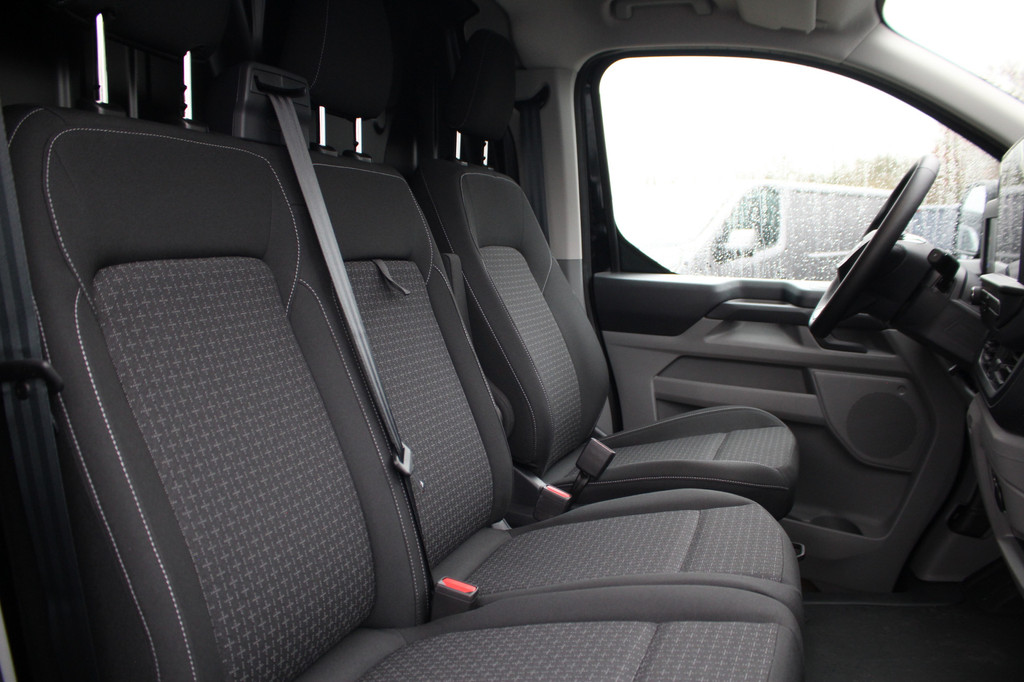 Ford Transit Custom 320 2.0TDCI 170pk 4x4 AWD | L2H1 Trend | Sync 4 13 | Adaptive Cruise | Camera | Armsteun | Keyless | Lease 788,- p/m 17