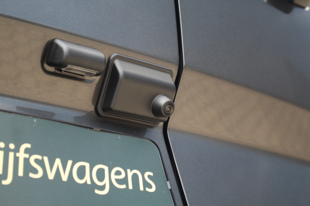 Ford Transit Custom 320 2.0TDCI 170pk Automaat | L2H1 Trend DC | 4x4 | AWD | L+R Zijdeur | Stoel + Stuurverwarming | Keyless | Carplay/Android | Lease 878,- p/m 10