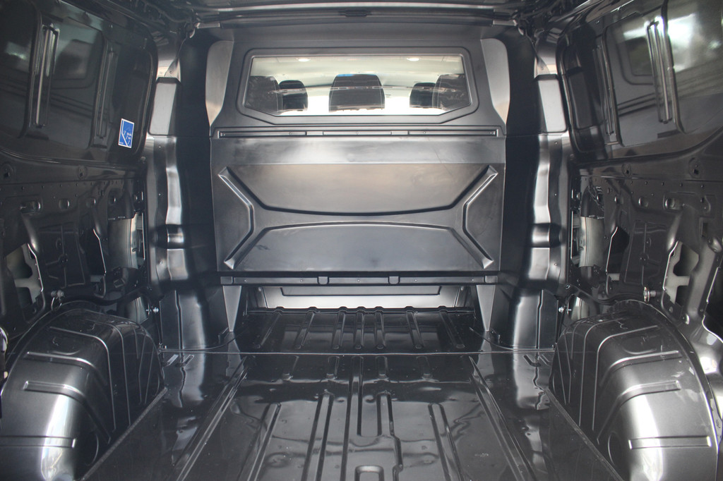 Ford Transit Custom 320 2.0TDCI 170pk Automaat | L2H1 Trend DC | 4x4 | AWD | L+R Zijdeur | Stoel + Stuurverwarming | Keyless | Carplay/Android | Lease 878,- p/m 9