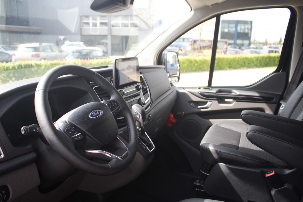 Ford Transit Custom 320 2.0TDCI 170pk L1H1 Sport DC | Automaat | L+R Zijdeur | Airco | Cruise | Camera | Navi | Lease 788,- p/m 16