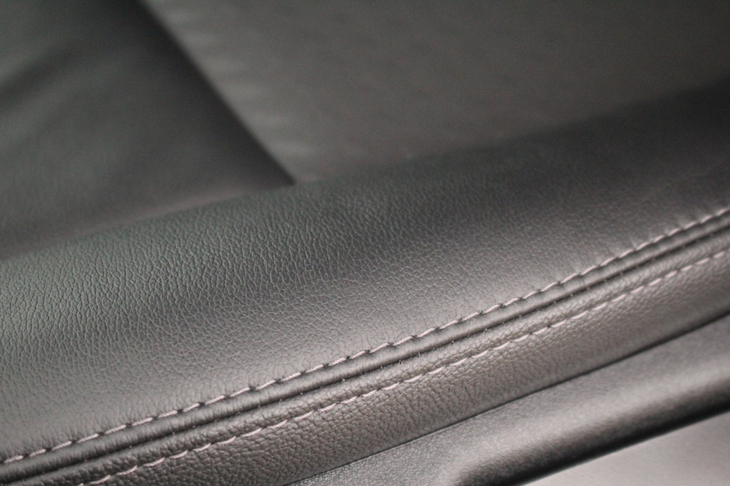 Ford Transit Custom 320 2.0TDCI 170pk L1H1 Sport DC | Automaat | L+R Zijdeur | Airco | Cruise | Camera | Navi | Lease 788,- p/m 18