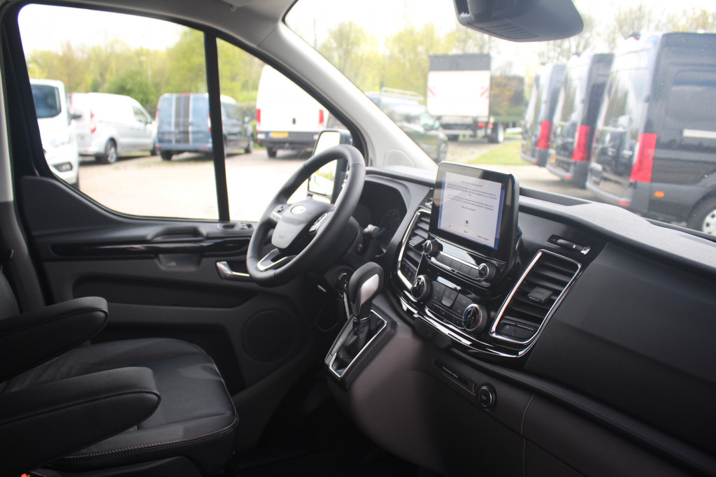 Ford Transit Custom 320 2.0TDCI 170pk L1H1 Sport DC | Automaat | L+R Zijdeur | Airco | Cruise | Camera | Navi | Lease 788,- p/m 20