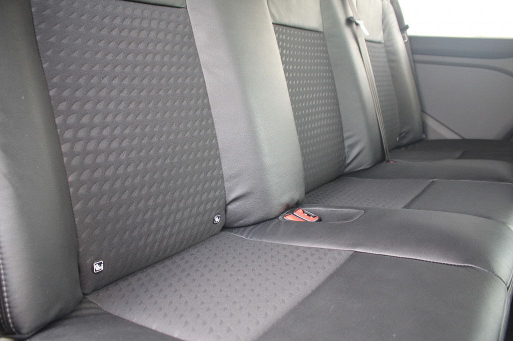 Ford Transit Custom 320 2.0TDCI 170pk L1H1 Sport DC | Automaat | L+R Zijdeur | Airco | Cruise | Camera | Navi | Lease 788,- p/m 7