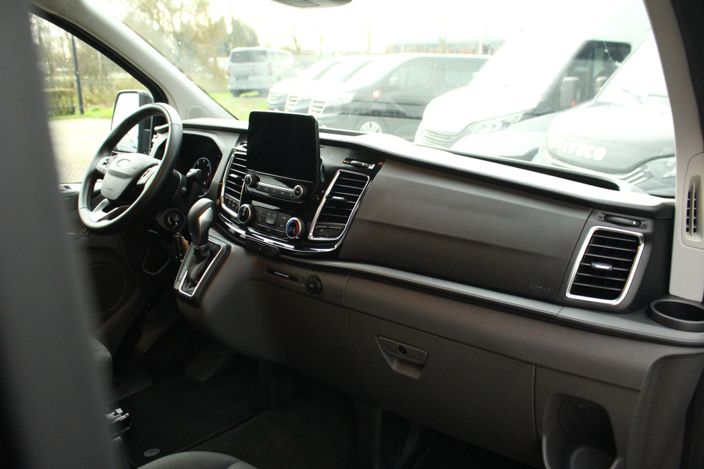 Ford Transit Custom 320 2.0TDCI 170pk L2H1 Limited DC | Automaat | L+R Zijdeur | Trekhaak | Camera | Carplay/Android | | Lease 537,- p/m 19