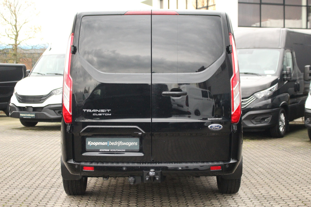 Ford Transit Custom 320 2.0TDCI 170pk L2H1 Limited DC | Automaat | L+R Zijdeur | Trekhaak | Camera | Carplay/Android | | Lease 537,- p/m 7