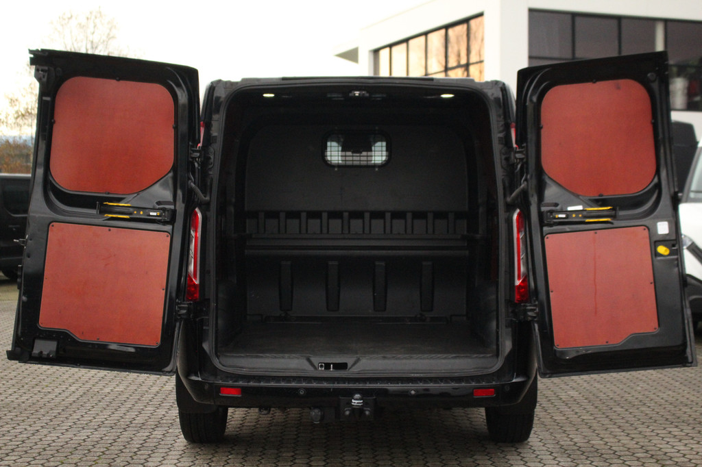 Ford Transit Custom 320 2.0TDCI 170pk L2H1 Limited DC | Automaat | L+R Zijdeur | Trekhaak | Camera | Carplay/Android | | Lease 537,- p/m 8