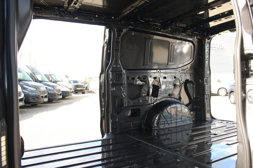 Ford Transit Custom 320 2.0TDCI 170pk L2H1 Trend | 4x4 | AWD | Automaat | L+R Zijdeur | Stoel+Stuurverwarming | Sync 4 13 | Keyless | Camera | Carplay/Android | Lease 771,- p/m 14