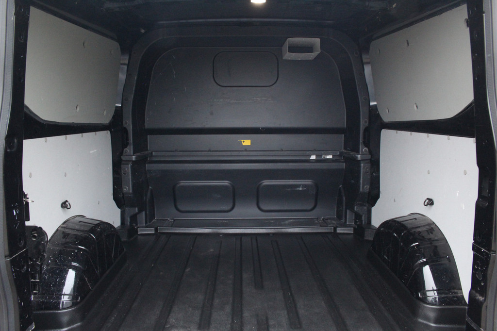Ford Transit Custom 320 2.0TDCI 170pk L2H1 Trend DC | L+R Zijdeur | Trekhaak | Carplay/Android | Camera | Lease 753,- p/m 9