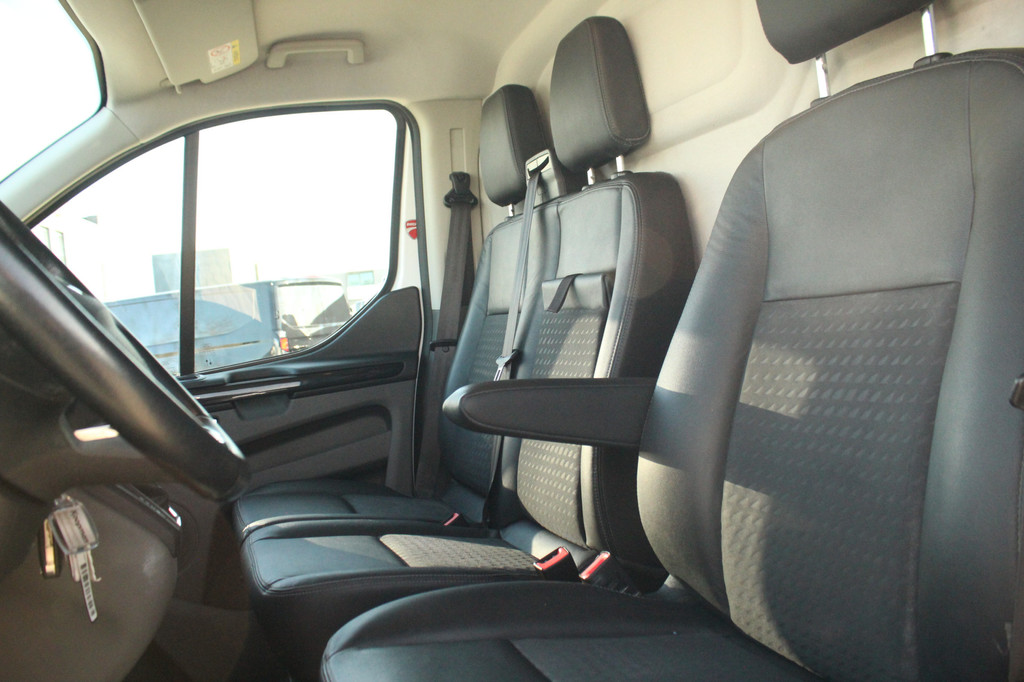 Ford Transit Custom 320 2.0TDCI 185pk L2H1 Sport | Automaat | Trekhaak | Camera | Carplay/Android | Lease 501,- p/m 15