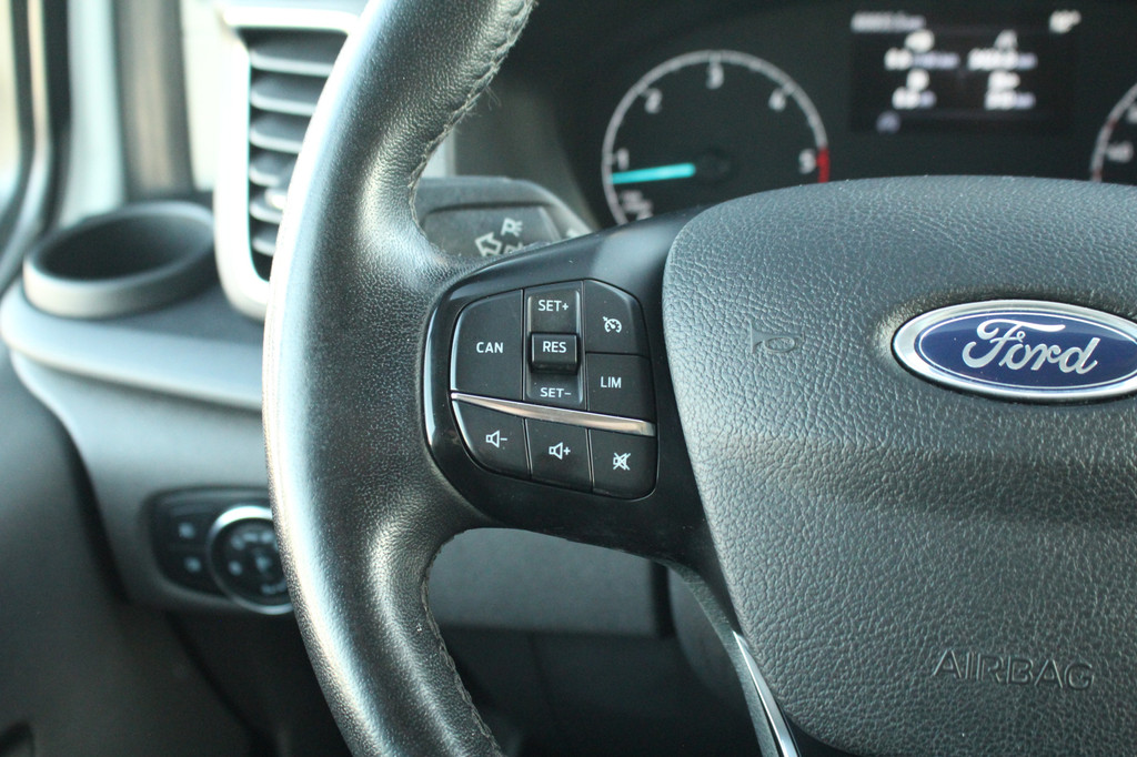 Ford Transit Custom 320 2.0TDCI 185pk L2H1 Sport | Automaat | Trekhaak | Camera | Carplay/Android | Lease 501,- p/m 20