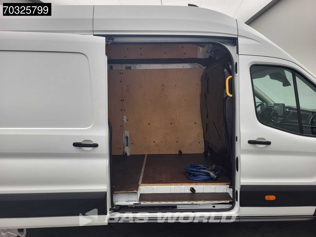 Ford e-Transit 184pk Elektrisch 68kWh 317km WLTP L4H3 Hoog Dak Navi Airco Cruise Parkeersensoren v+a SYNC4-Display CarPlay L4 Jumbo Airco Cruise control 7