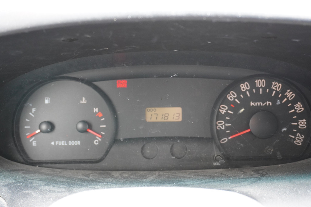 Hyundai H 200 2.5 TCI 100PK L2 - Imperiaal - Trekhaak - Radio - ⬠1.500,- Excl. 10