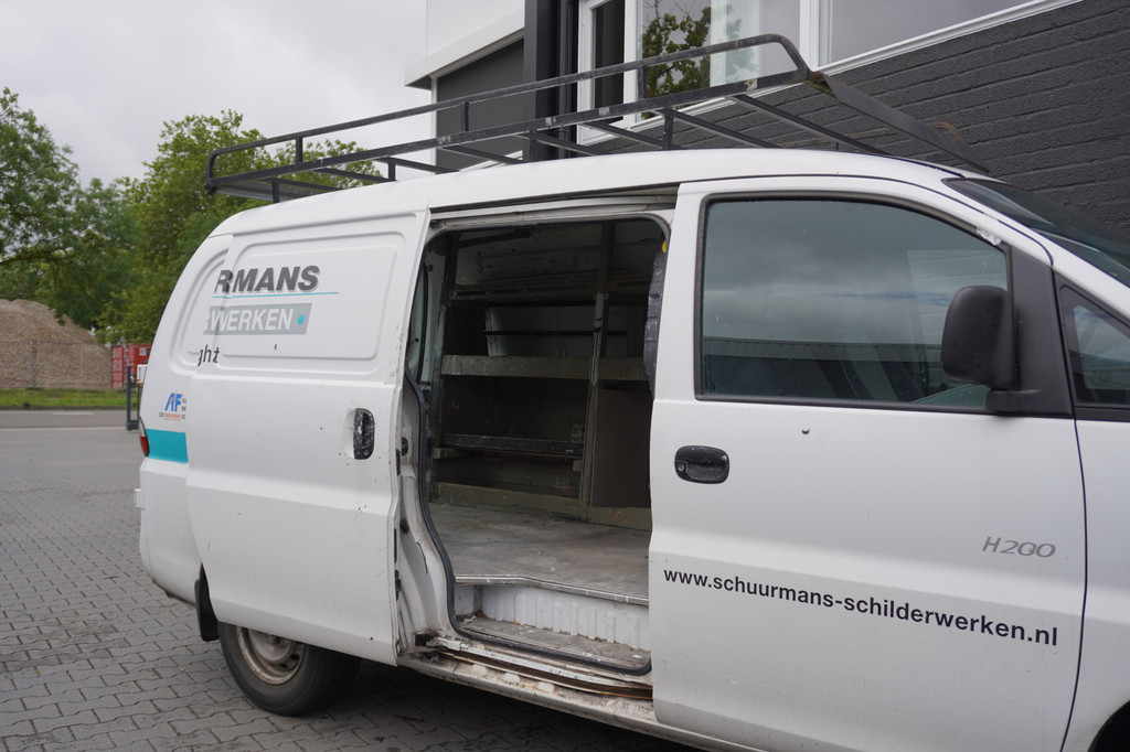 Hyundai H 200 2.5 TCI 100PK L2 - Imperiaal - Trekhaak - Radio - ⬠1.500,- Excl. 8