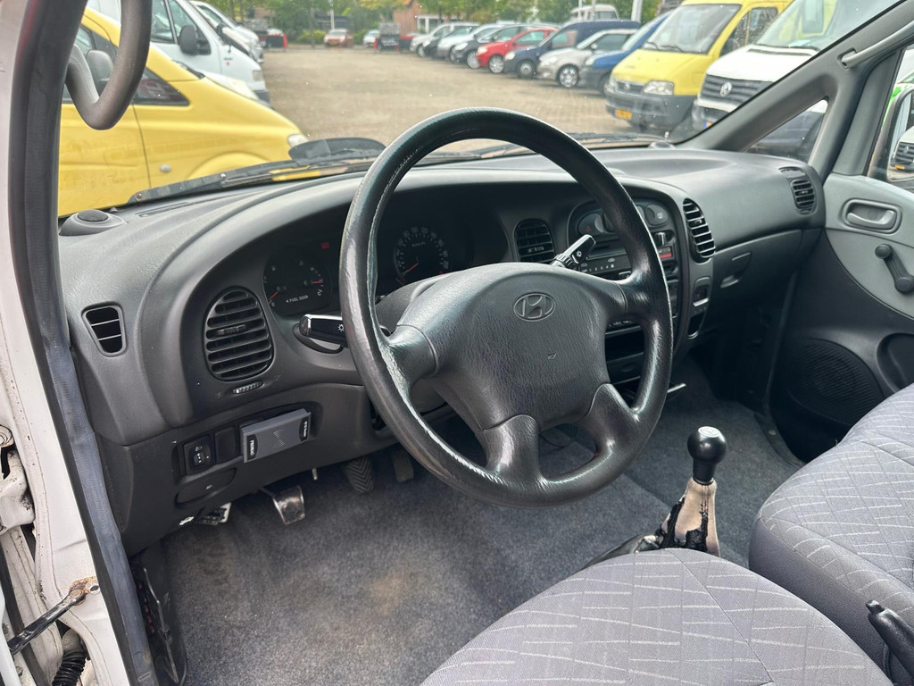 Hyundai H 200 2.5TCI,74kw,Luxe lang,AC,3-2006:1950,- EX 10