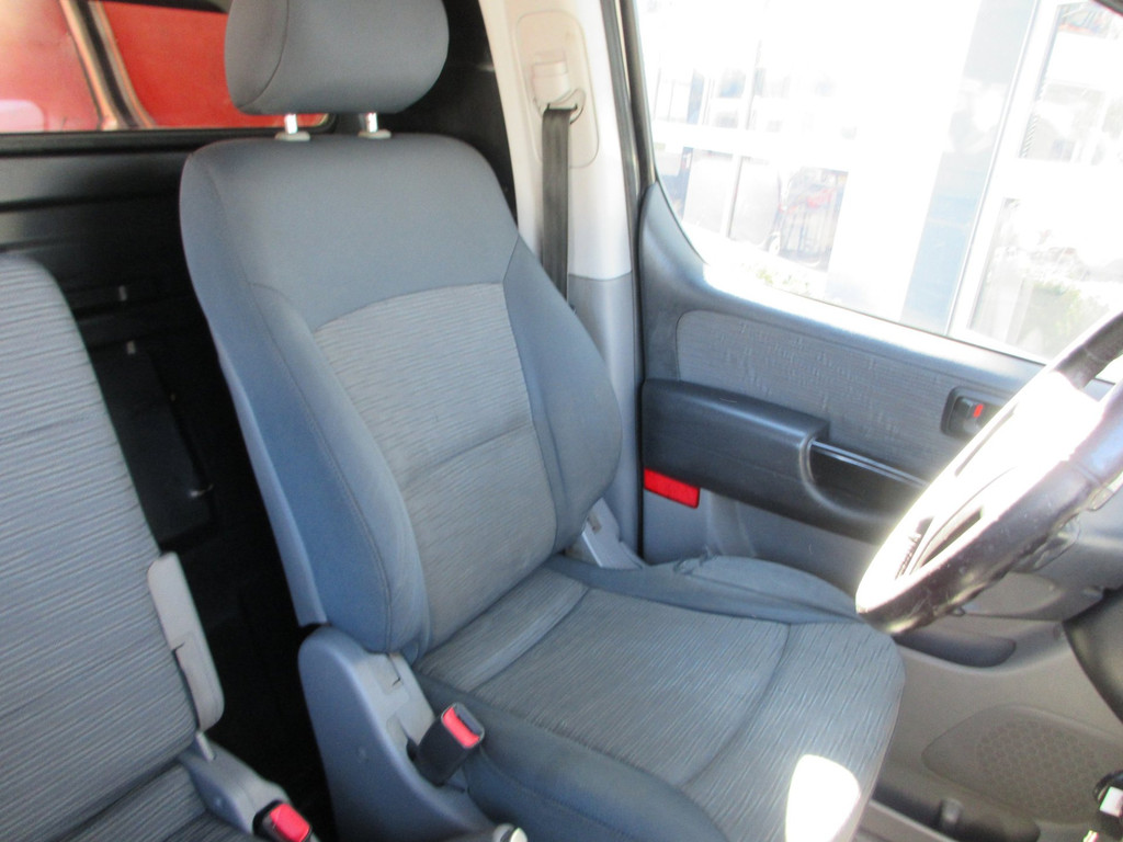Hyundai H 300 2.5 CRDi 100kw, Euro 5, Airco. 12