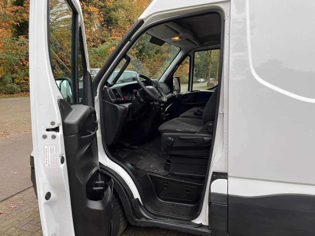 Iveco 35S13 2.3 HPI 35S13 HI-MATIC 7