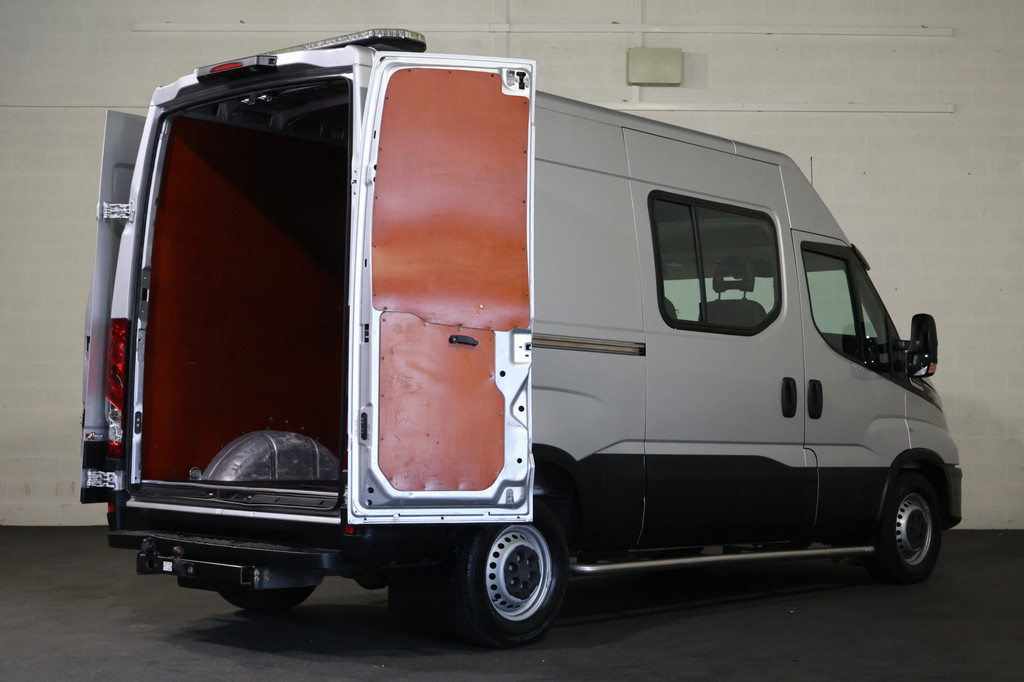 Iveco 35S21 Hi-Matic Automaat DC 3.5T Trekhaak 11